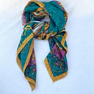 VTG Scarf Horses Carriage Coach Porcelain vase by Peacock Silk Trading INC.